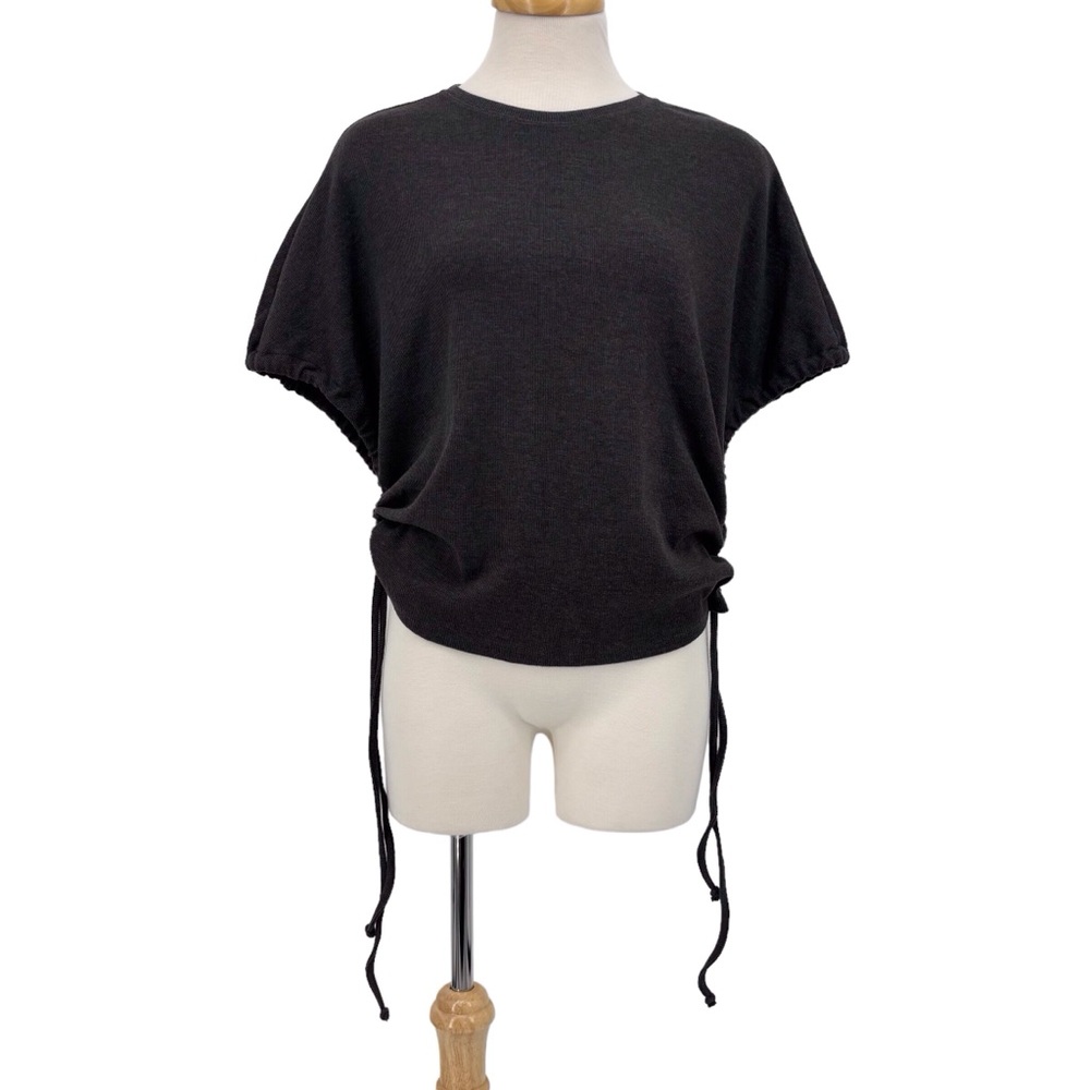 Foxy Jeans Dark Grey Cap Sleeve Adjustable Ruched Sides Ribbed Shirt, Small
